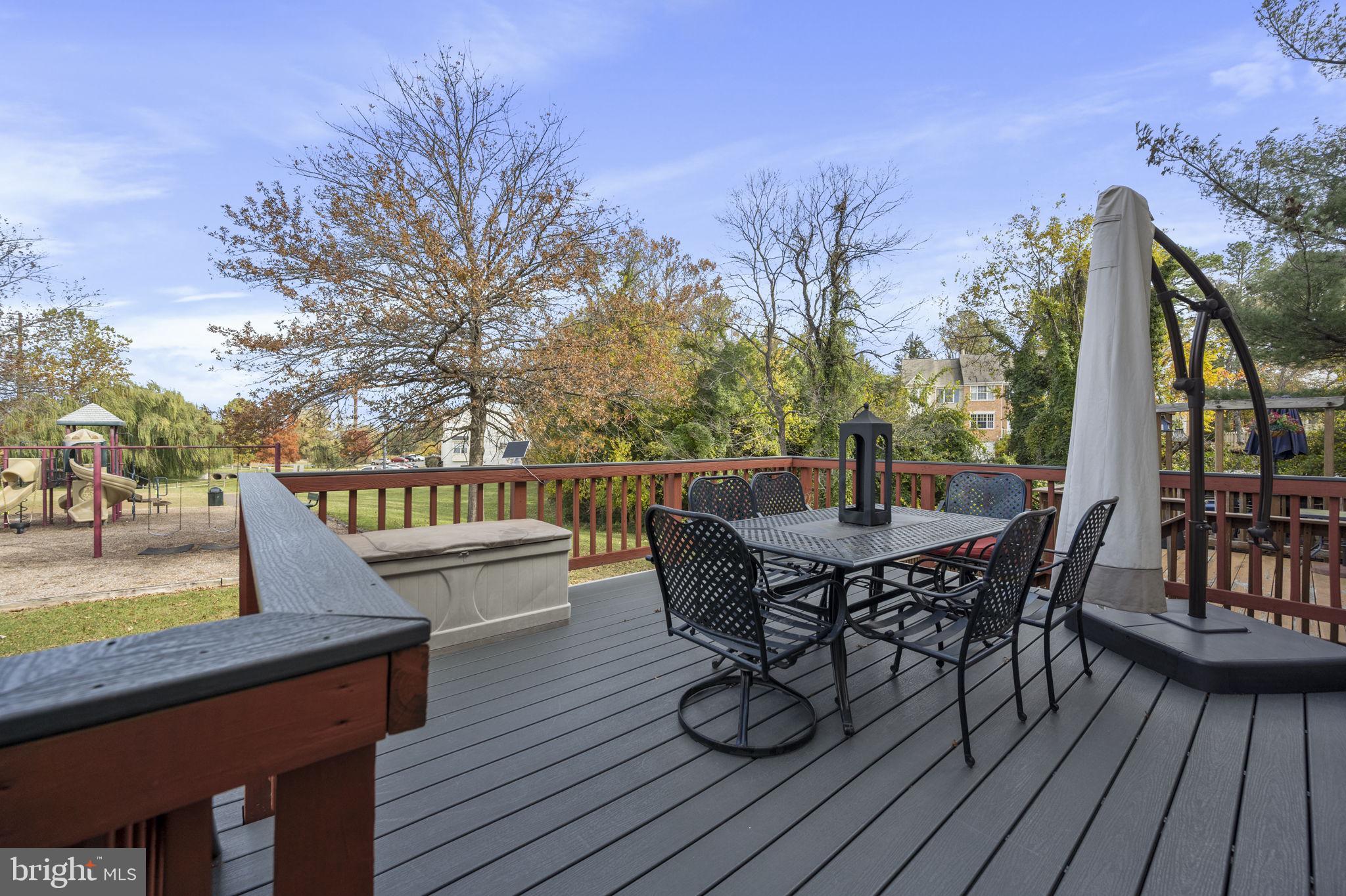 TUDOR OAKS (TH) - Residential