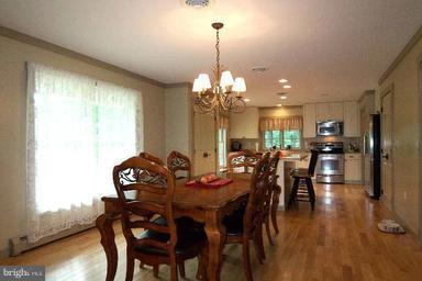 LINCOLN ESTATES - Residential Lease