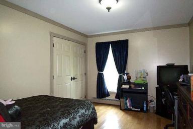 LINCOLN ESTATES - Residential Lease