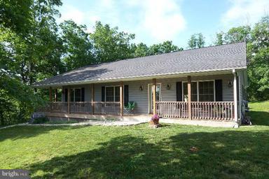 LINCOLN ESTATES - Residential Lease