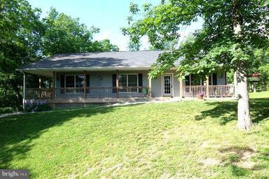 LINCOLN ESTATES - Residential Lease