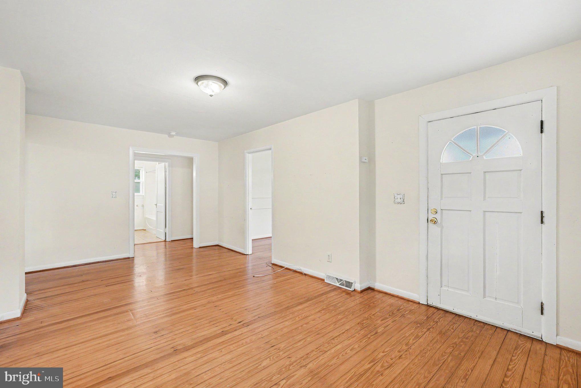 117 HILLCREST DRIVE - Photo 4