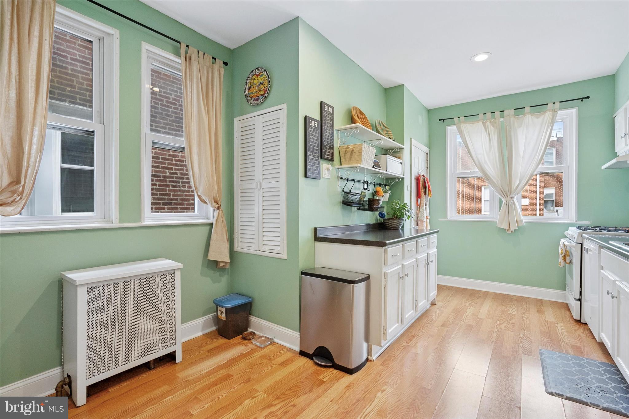 MAYFAIR (WEST) - Residential