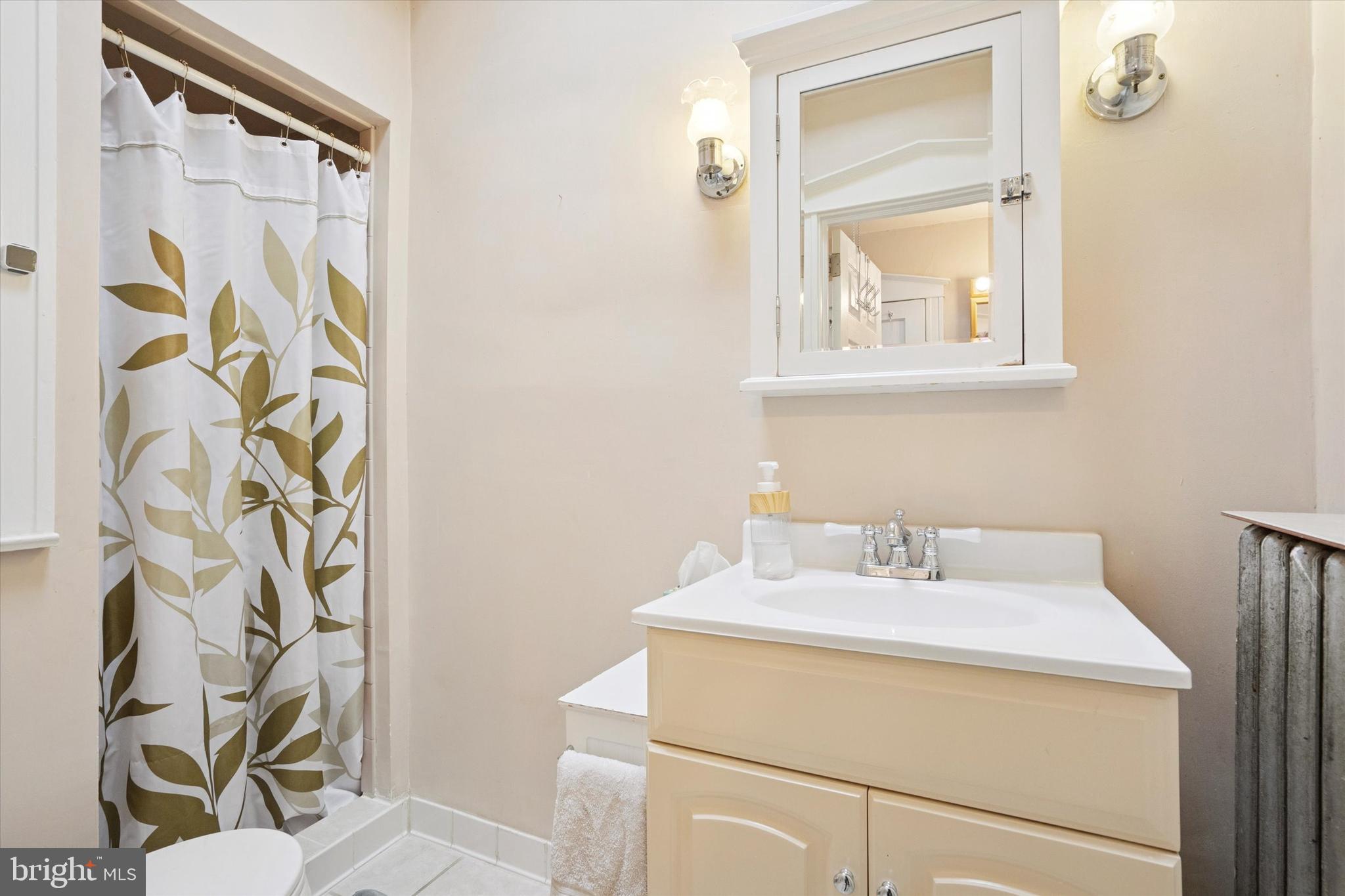 MAYFAIR (WEST) - Residential