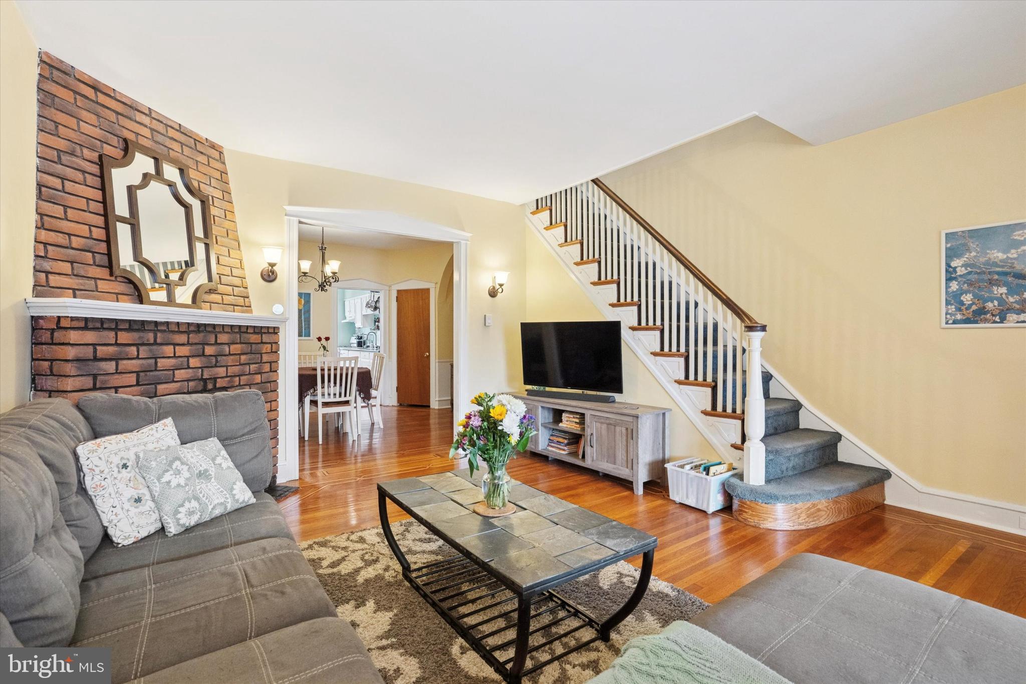 MAYFAIR (WEST) - Residential