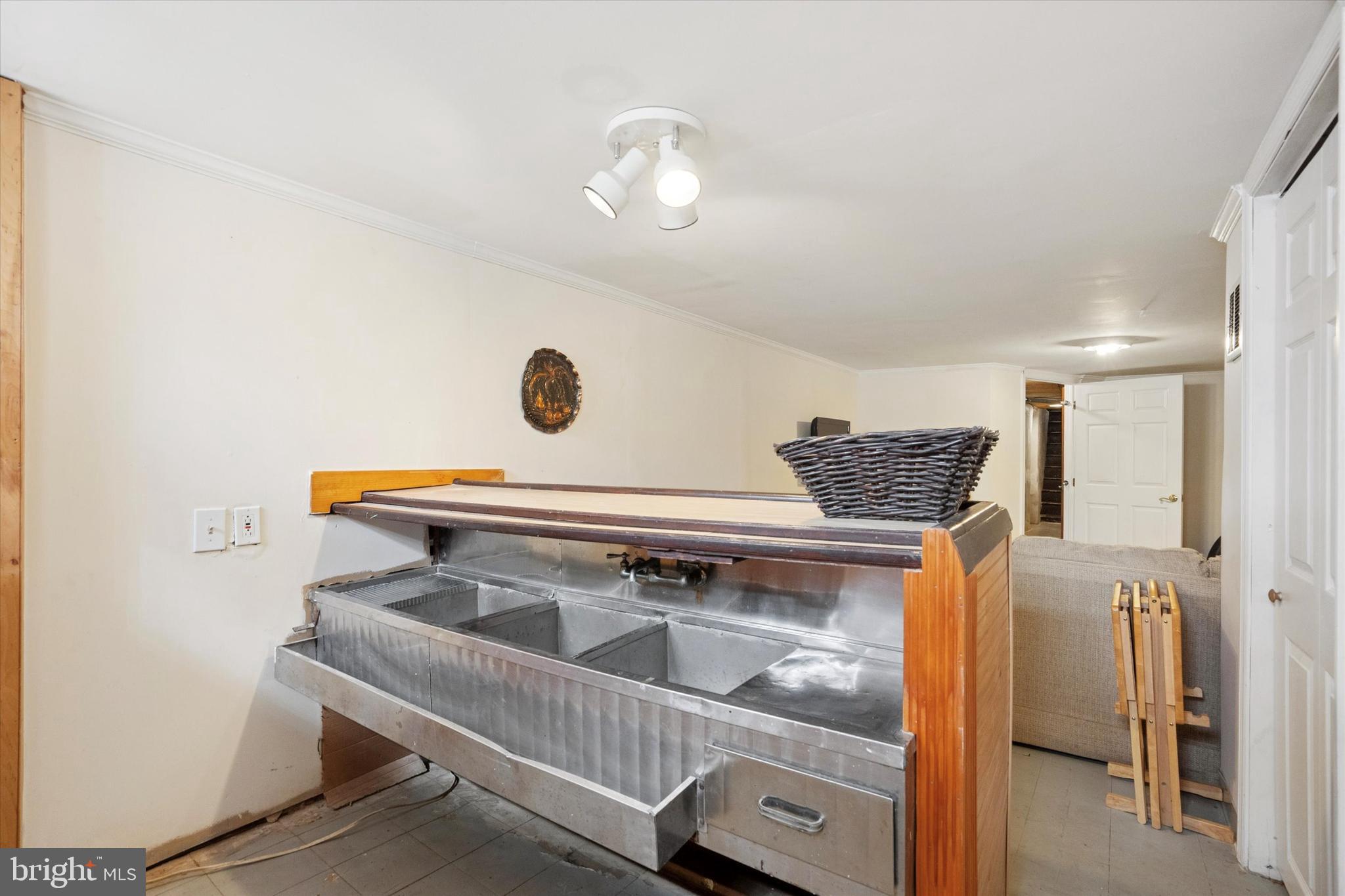 MAYFAIR (WEST) - Residential