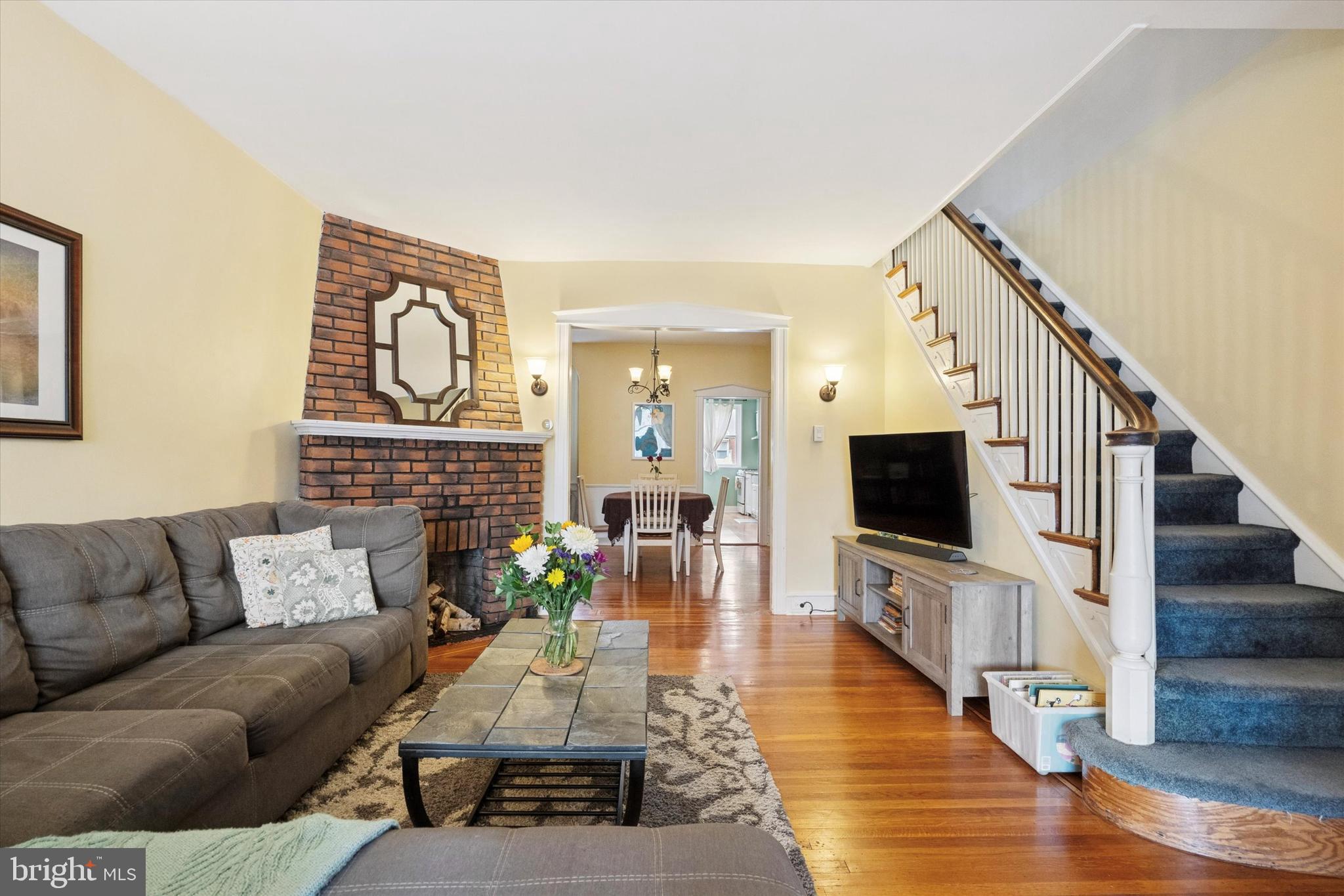 MAYFAIR (WEST) - Residential