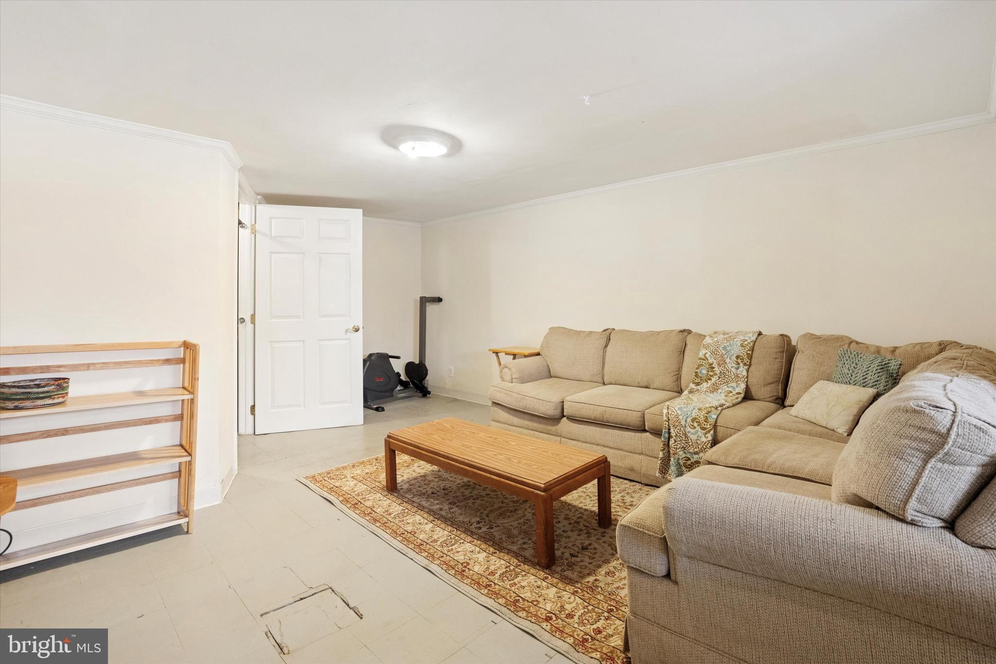 MAYFAIR (WEST) - Residential