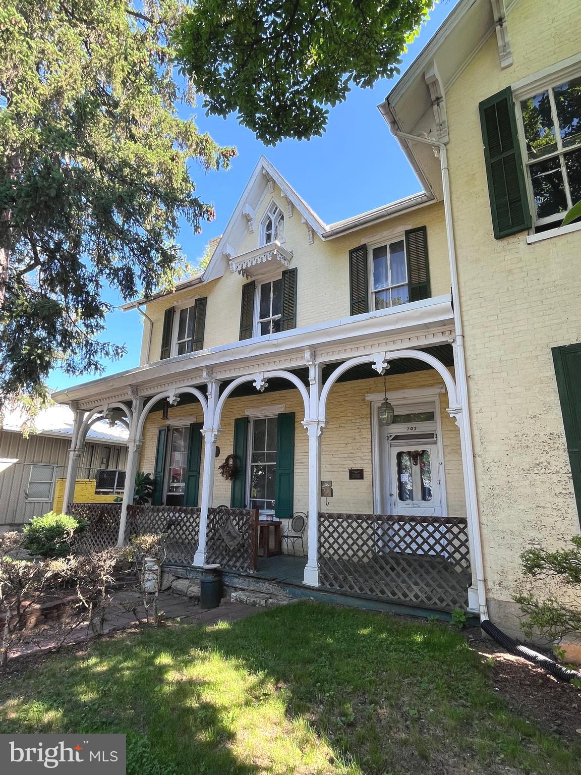 141 LINCOLN WAY WEST