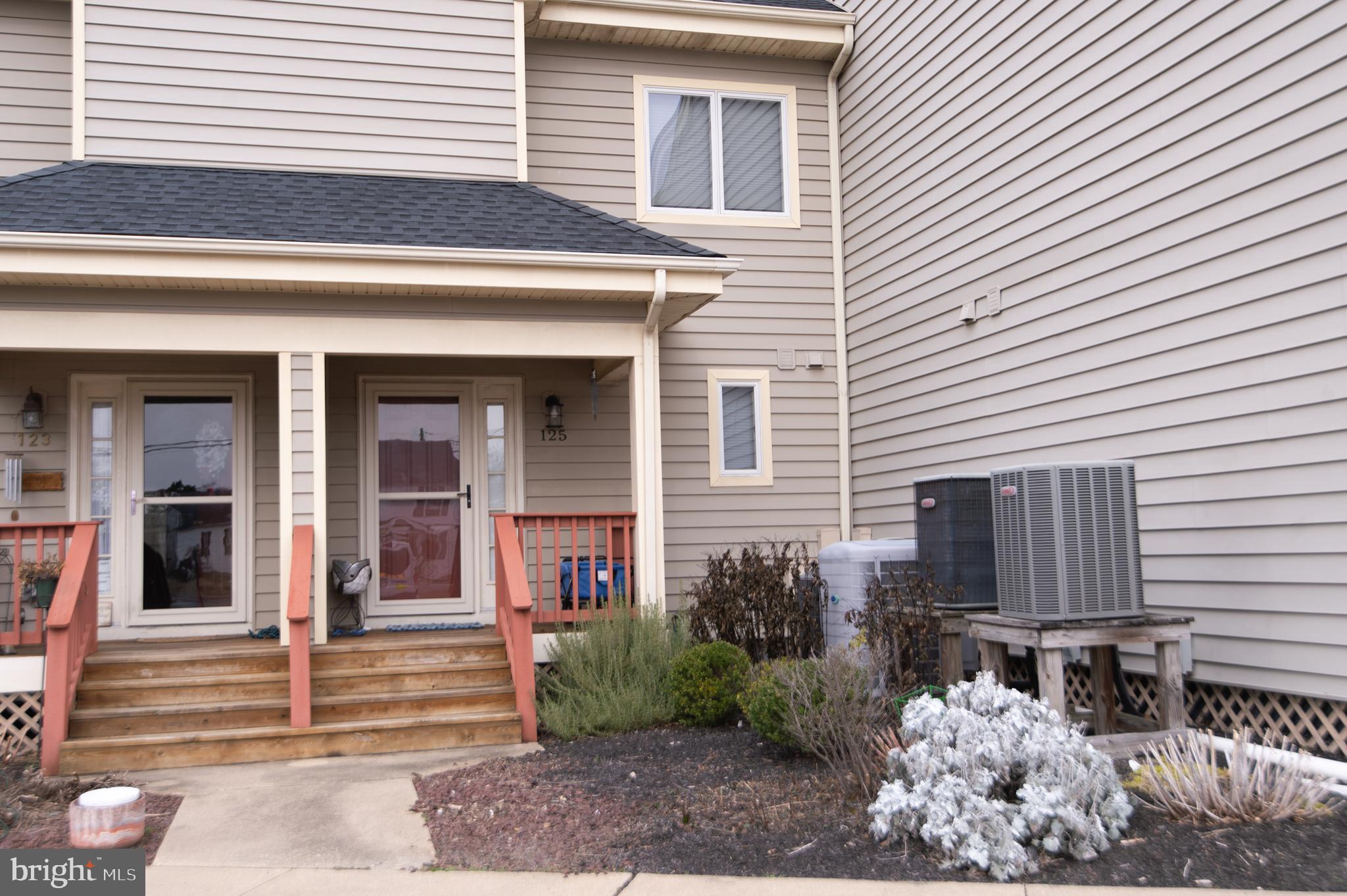 WARWICK LANDING - Residential