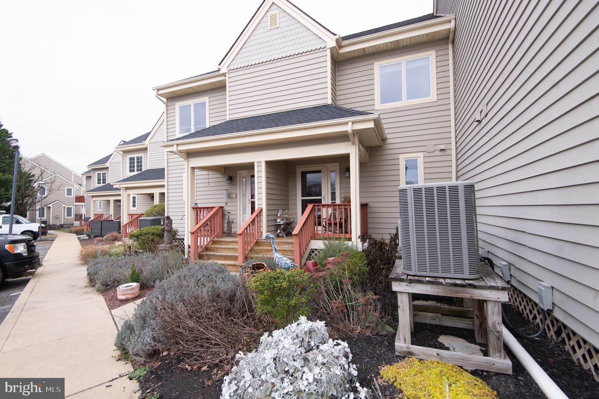 WARWICK LANDING - Residential