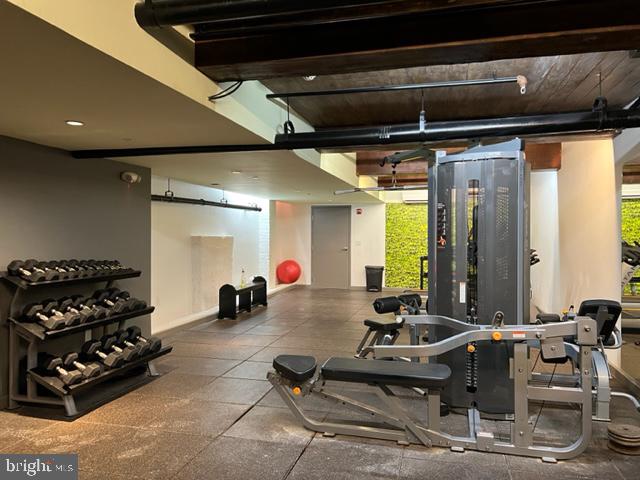RITTENHOUSE SQUARE - Residential Lease