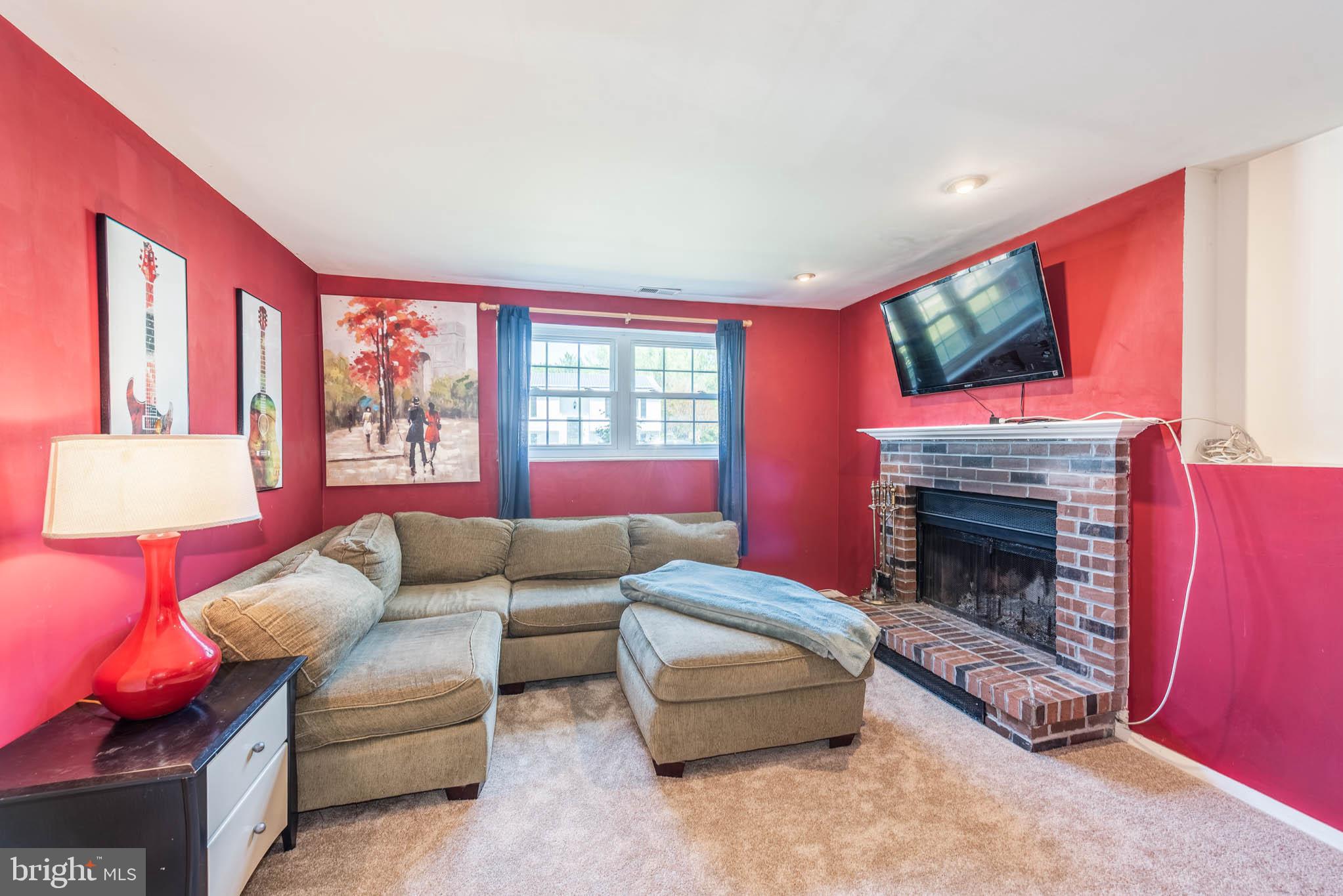 HARMANS WOODS - Residential