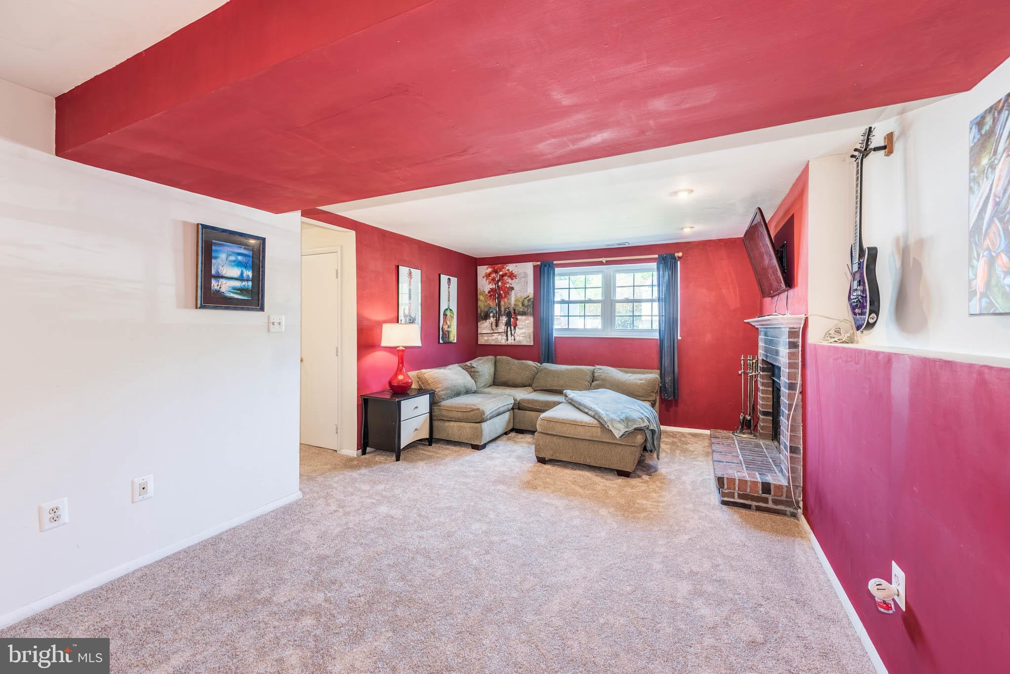 HARMANS WOODS - Residential