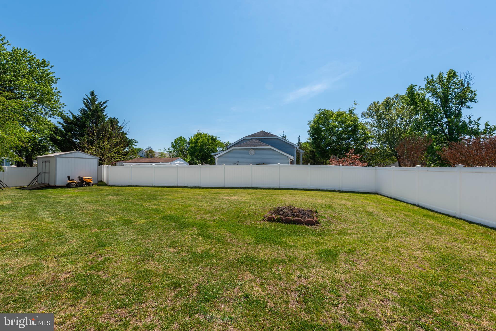HARMANS WOODS - Residential