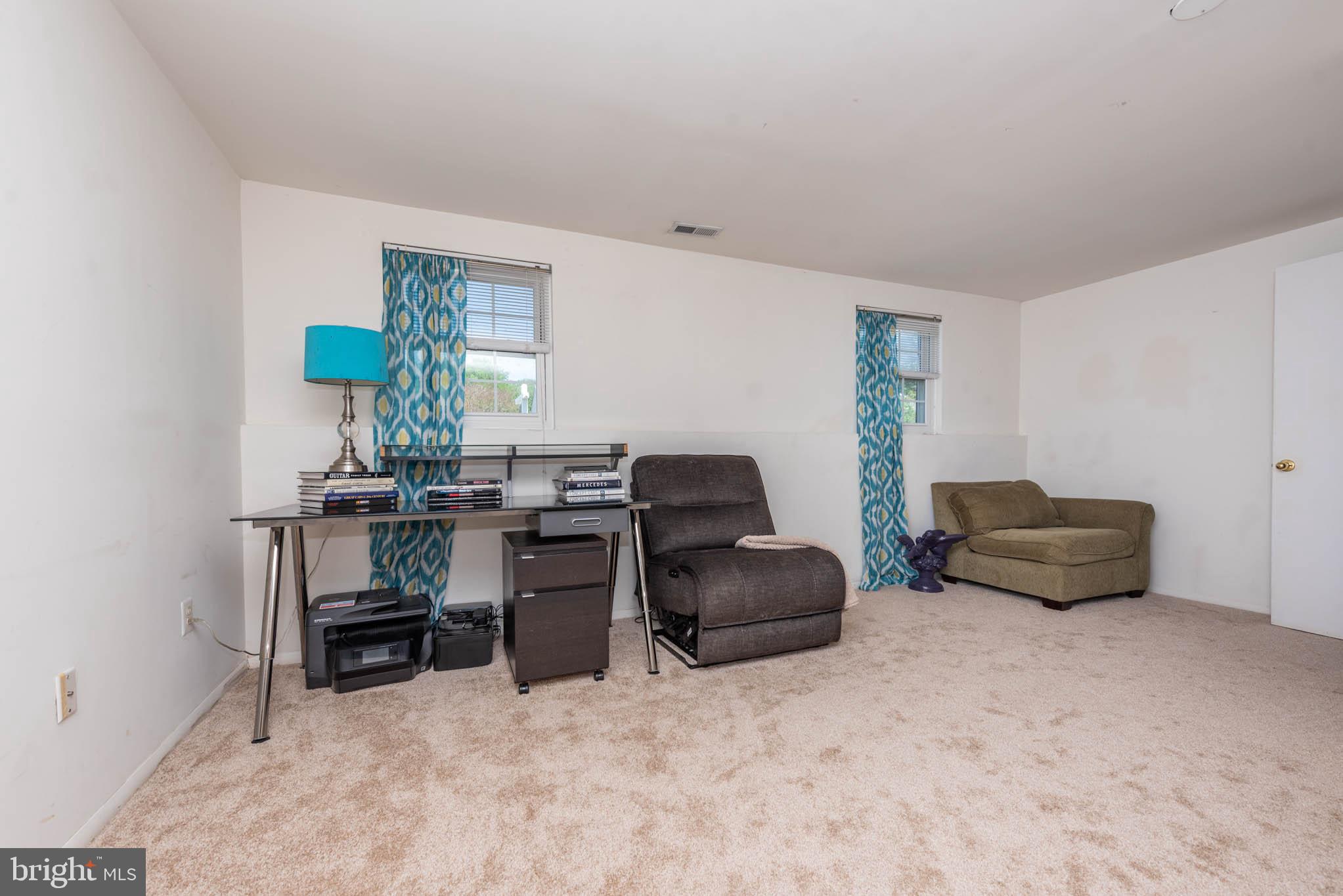 HARMANS WOODS - Residential