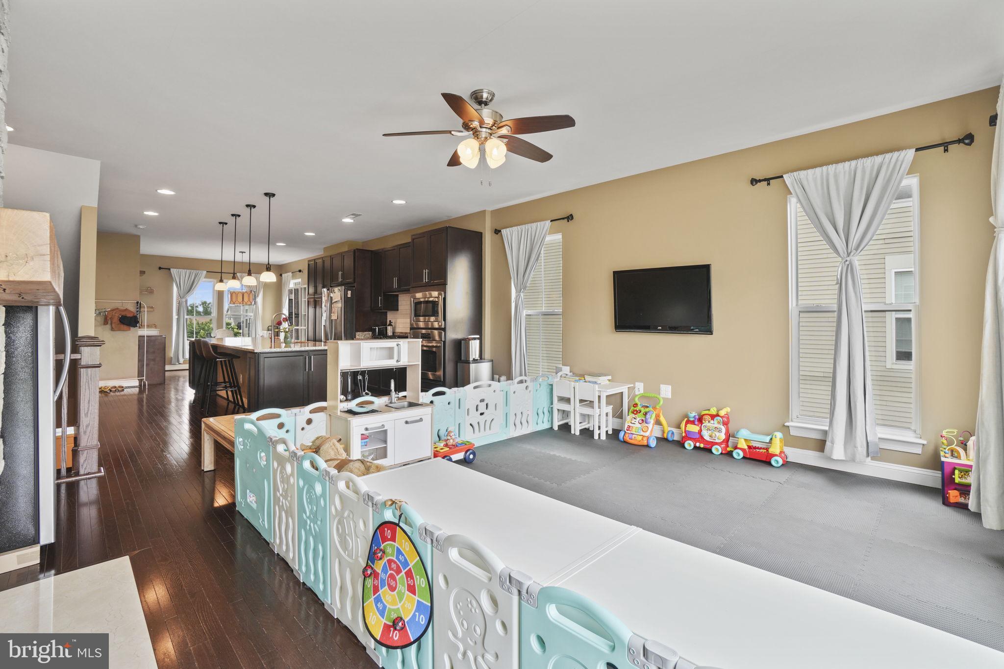 ONE LOUDOUN LANDBAY C - Residential Lease