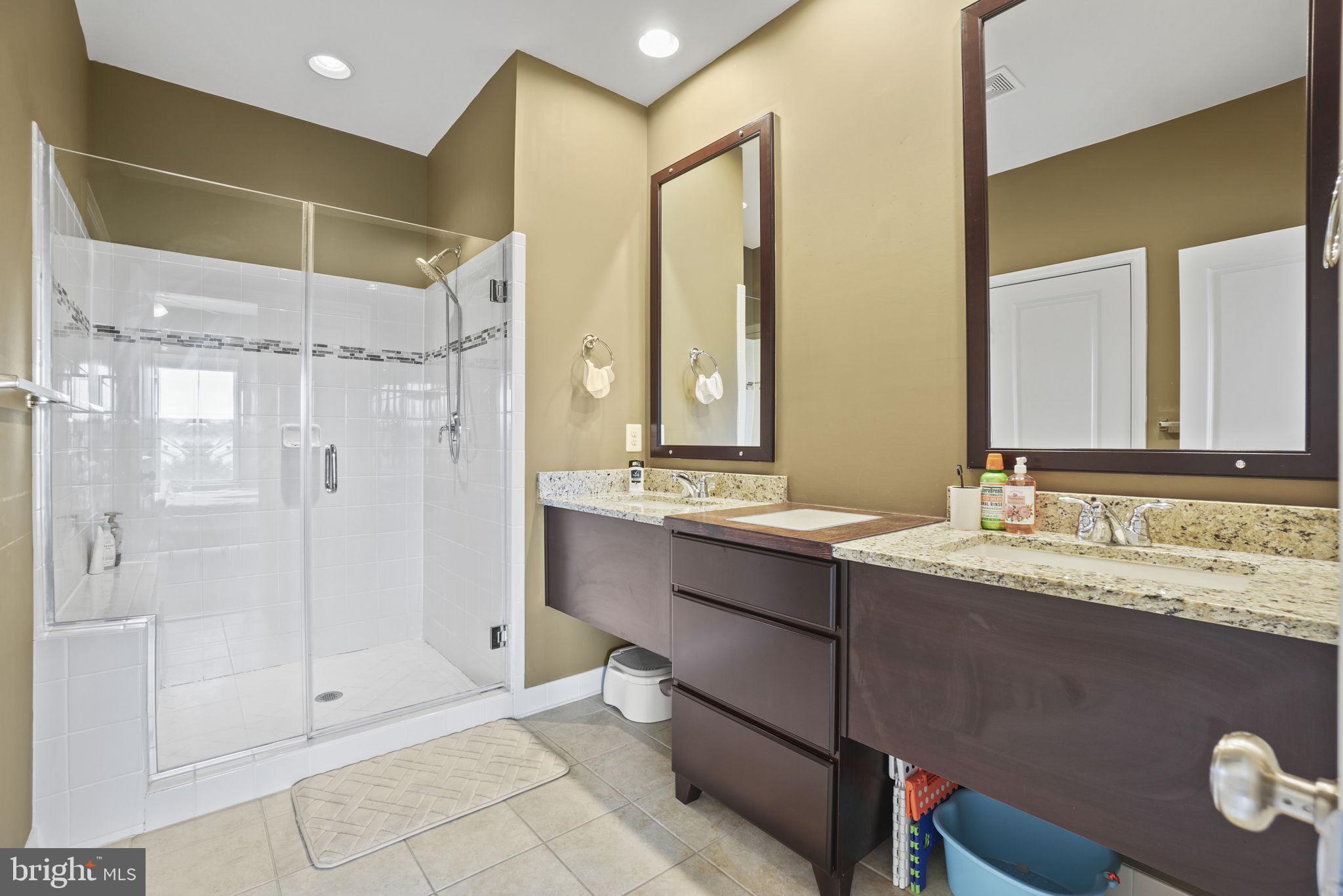 ONE LOUDOUN LANDBAY C - Residential Lease