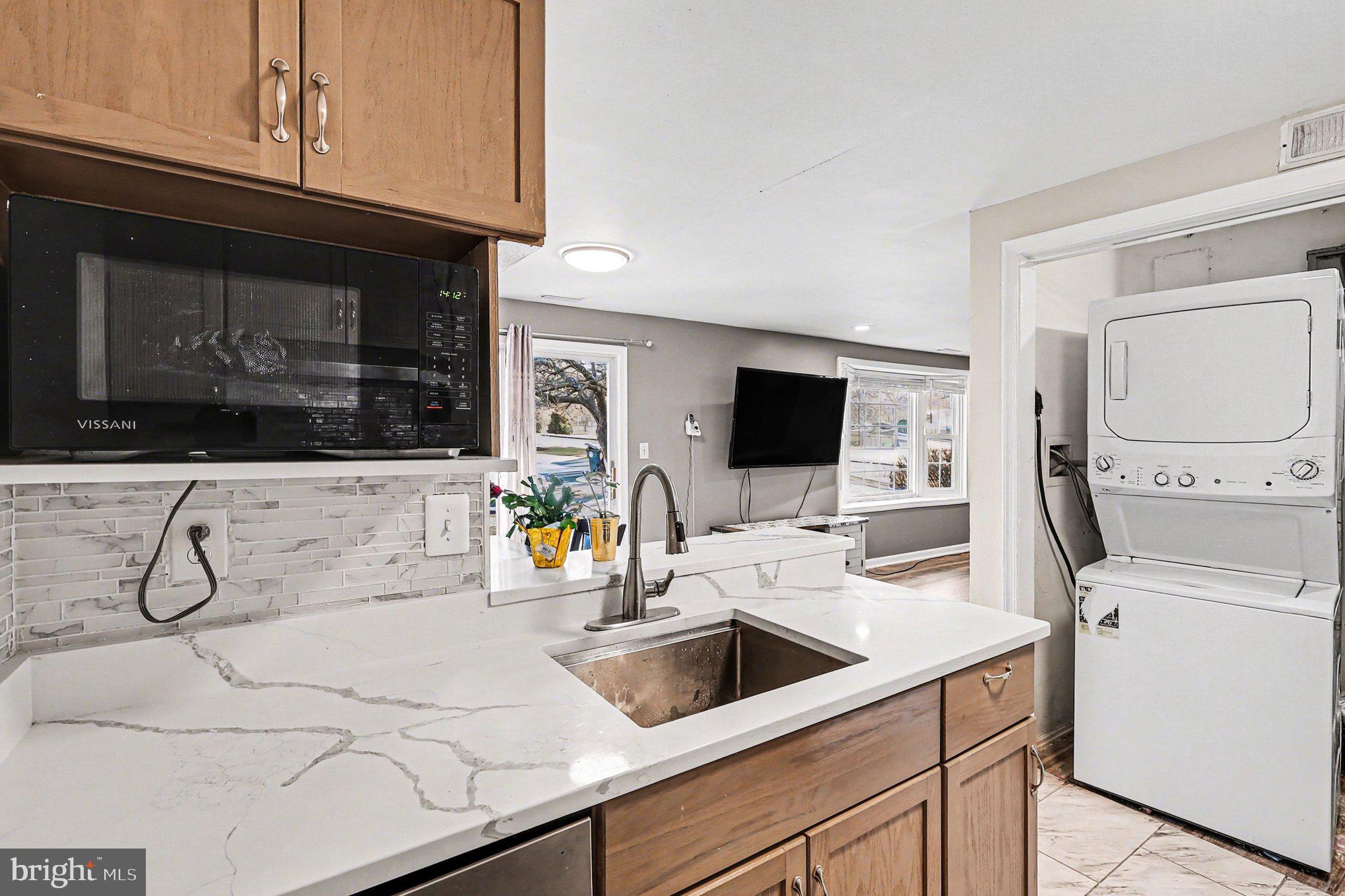 MOUNTAIN VIEW - Residential