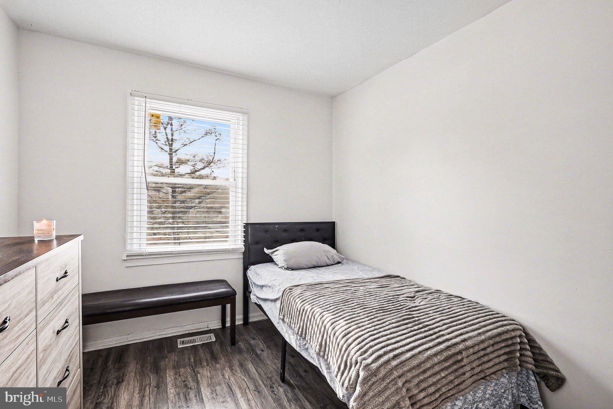 MOUNTAIN VIEW - Residential