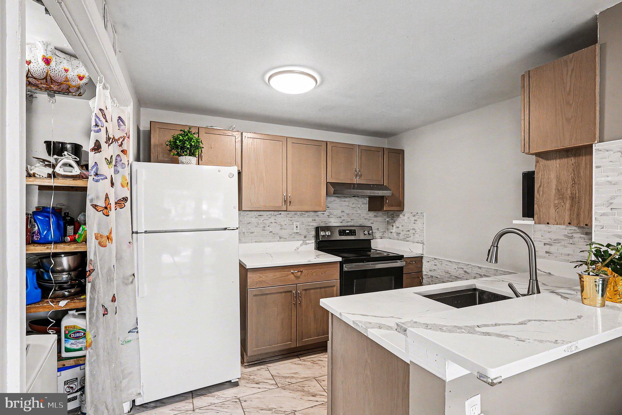 MOUNTAIN VIEW - Residential