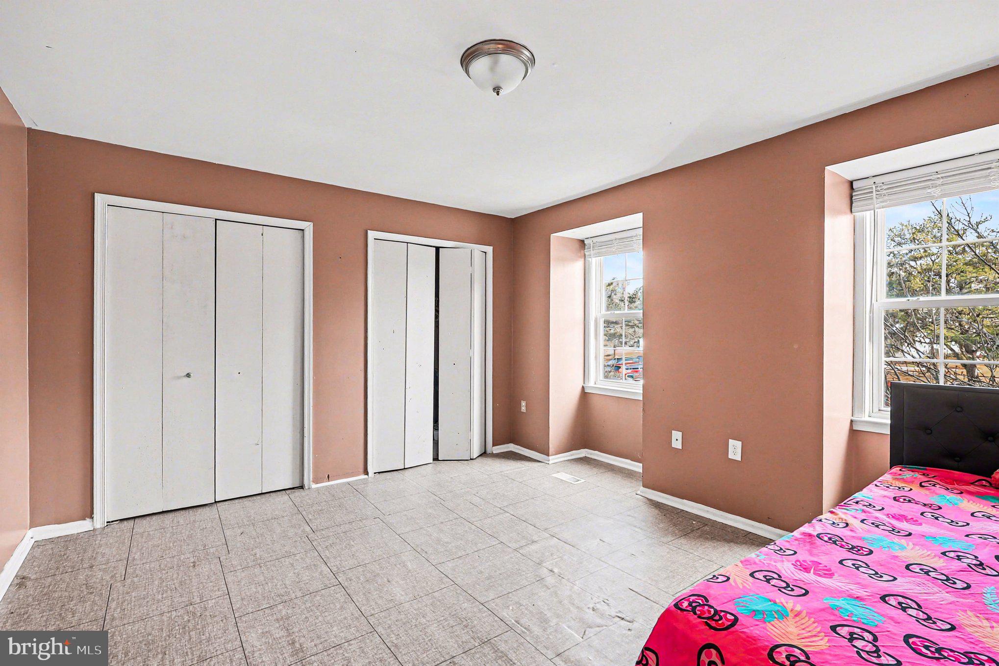 MOUNTAIN VIEW - Residential