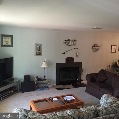 CLOVERFIELDS - Residential Lease