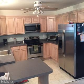 CLOVERFIELDS - Residential Lease