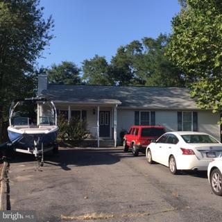 CLOVERFIELDS - Residential Lease