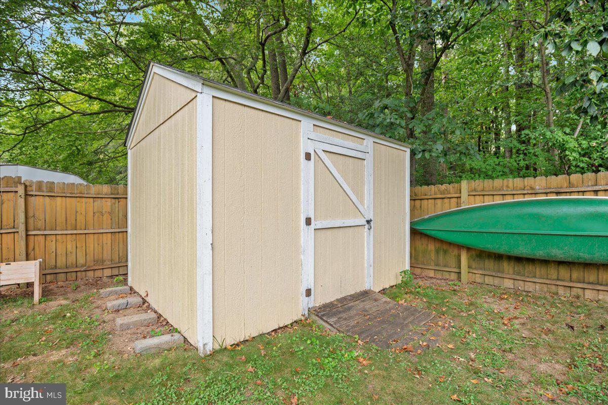 INDIAN HEAD MANOR SUB - Residential