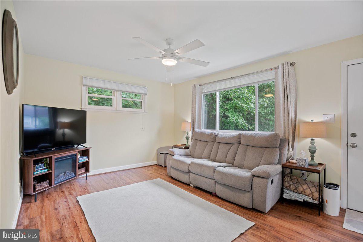 INDIAN HEAD MANOR SUB - Residential