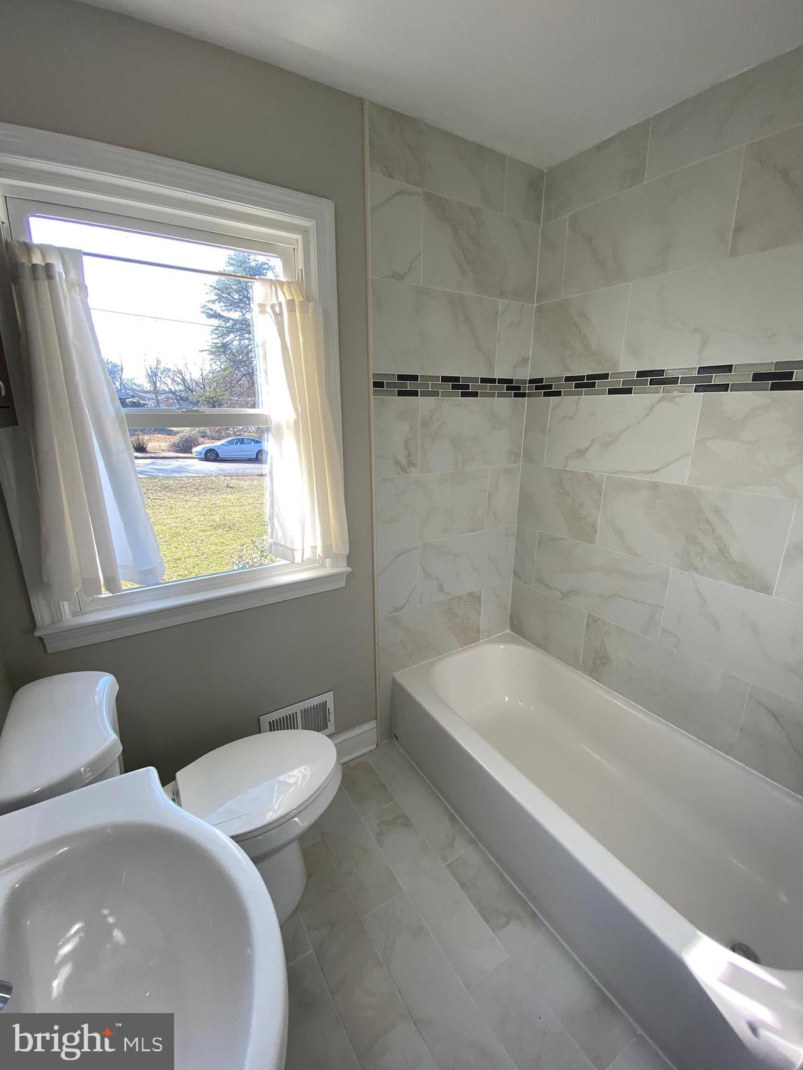 BALLOU - Residential