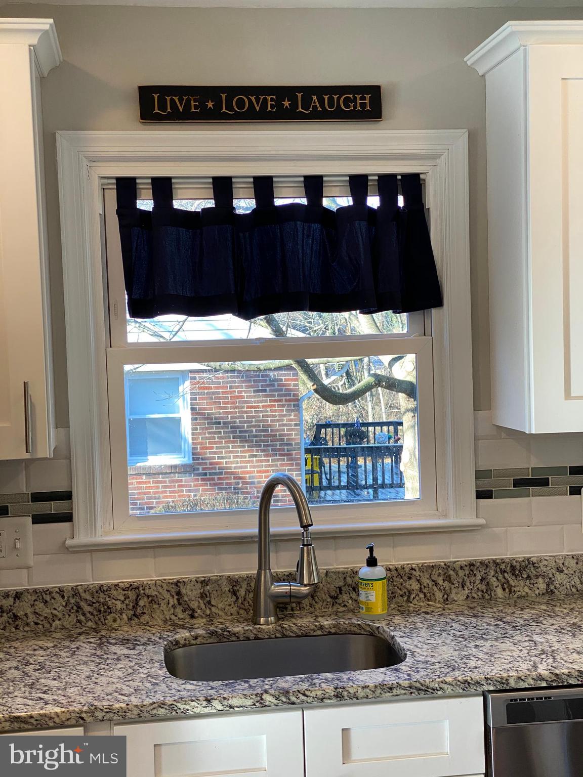 BALLOU - Residential