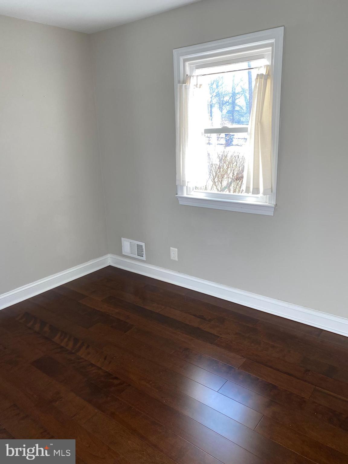 BALLOU - Residential