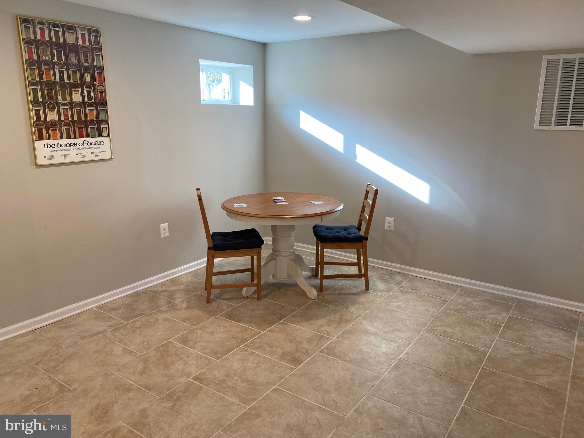 BALLOU - Residential