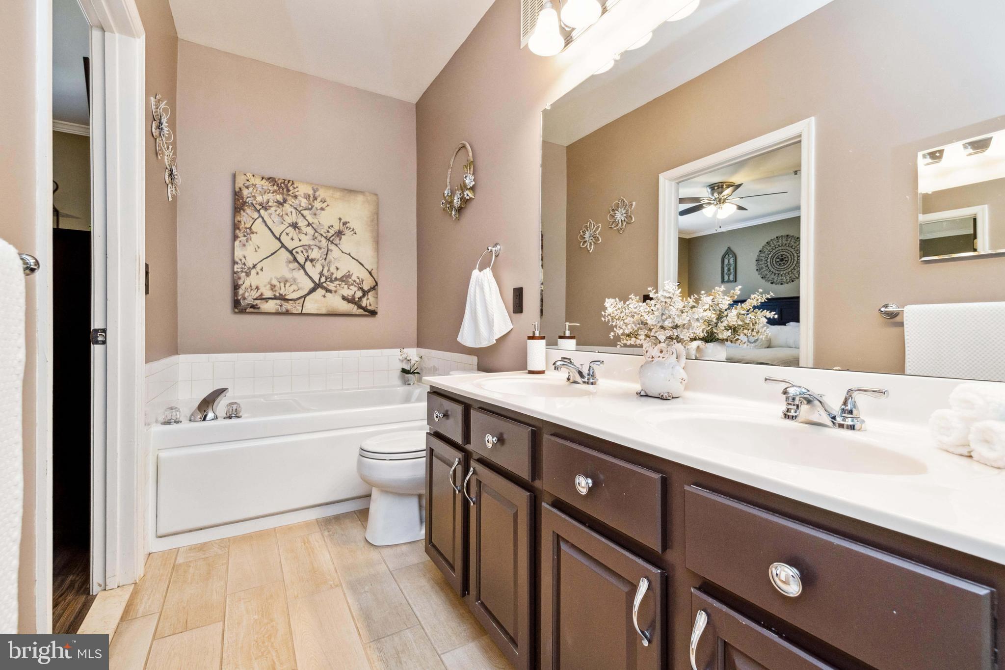 SEABREEZE AT HARBOR GATES - Residential