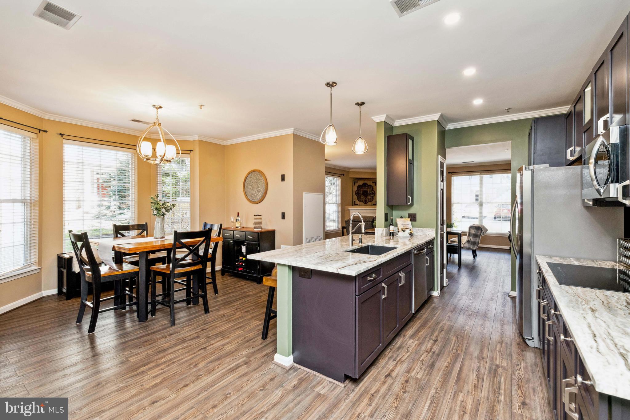 SEABREEZE AT HARBOR GATES - Residential