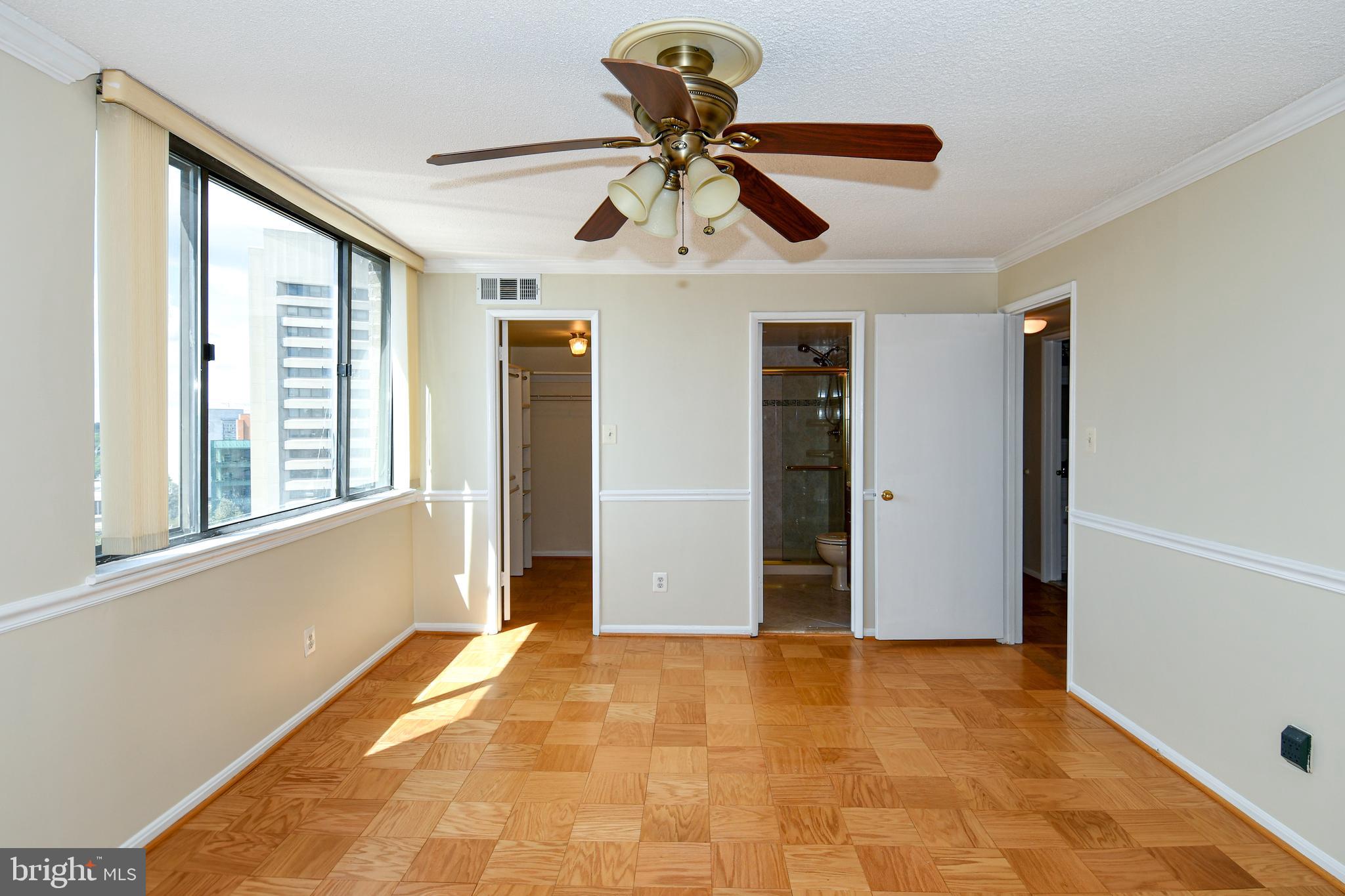 AMERICANA CENTRE - Residential