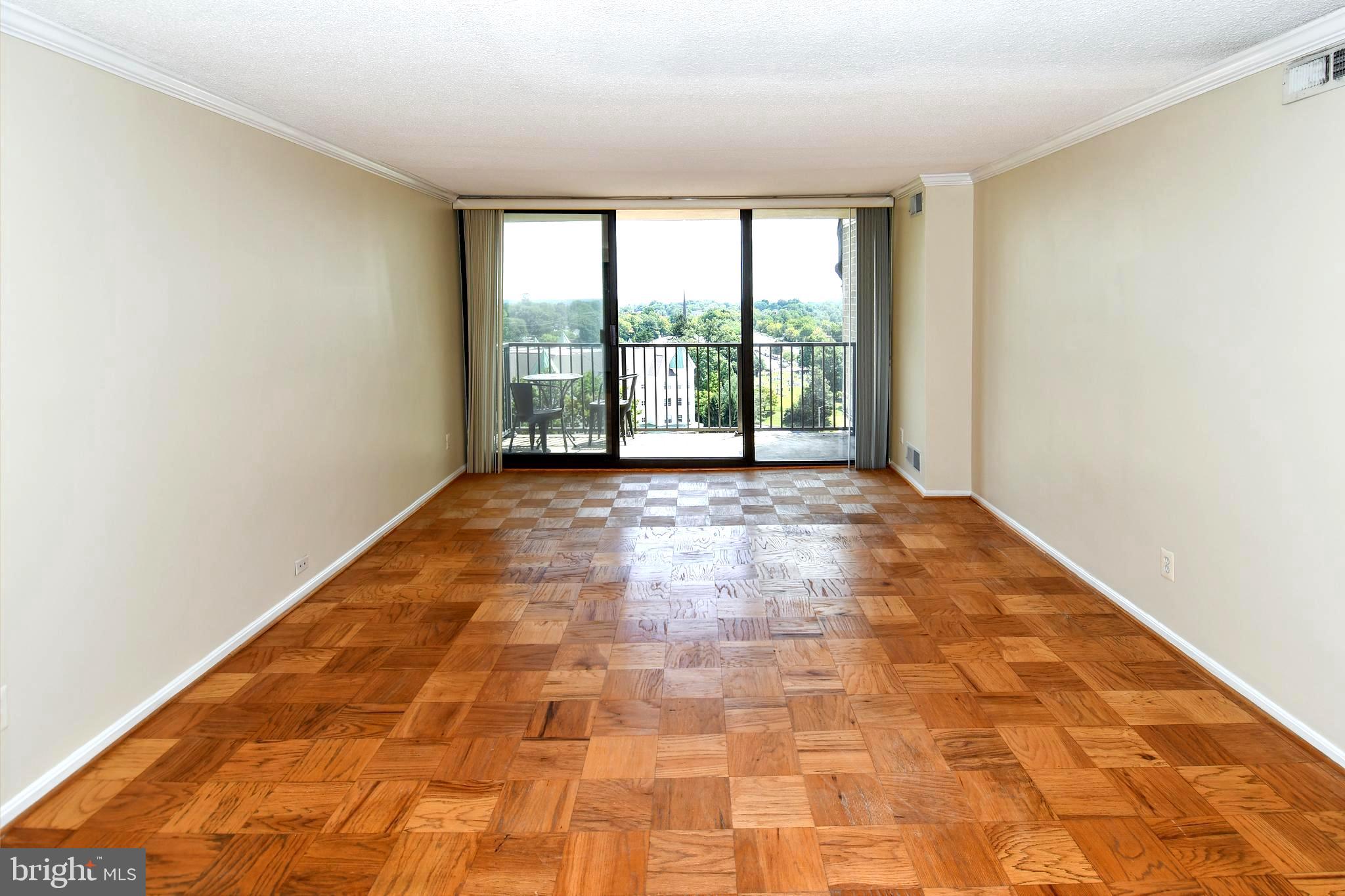 4 MONROE STREET 4-1305