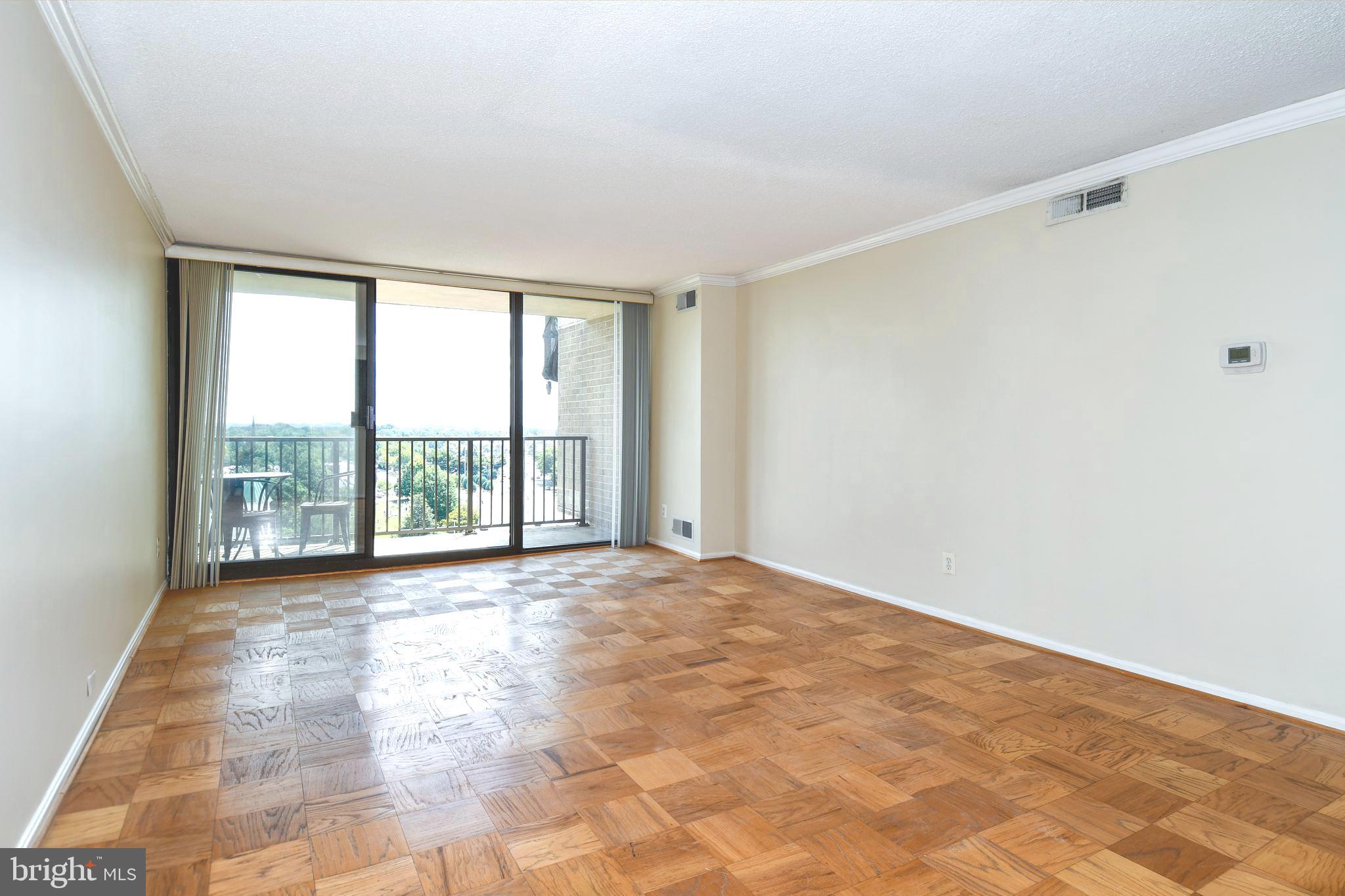 4 MONROE STREET 4-1305