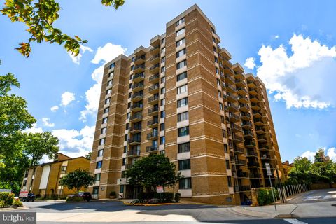 4 MONROE STREET 4-1305 ROCKVILLE MD 20850