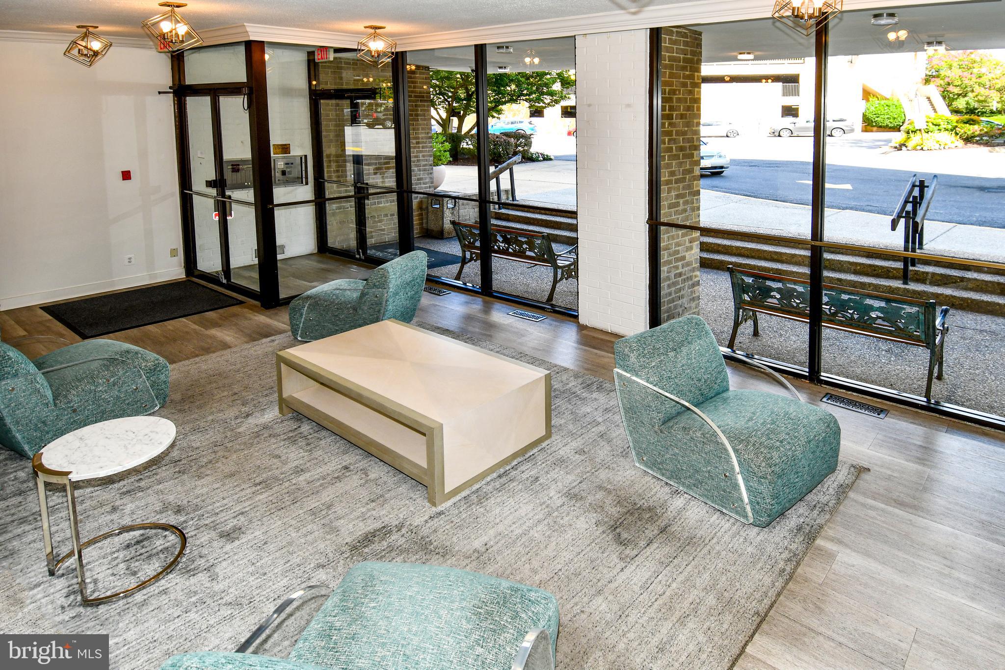 AMERICANA CENTRE - Residential