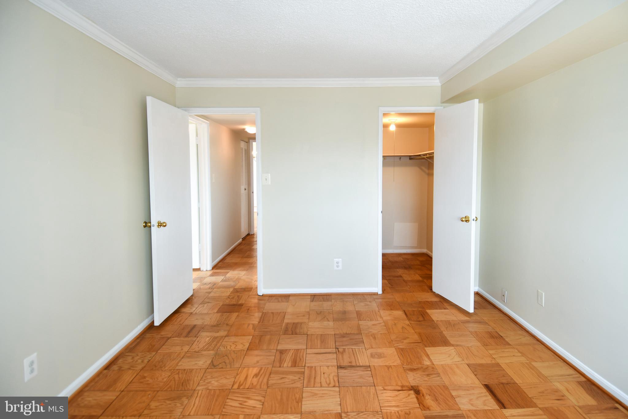 AMERICANA CENTRE - Residential