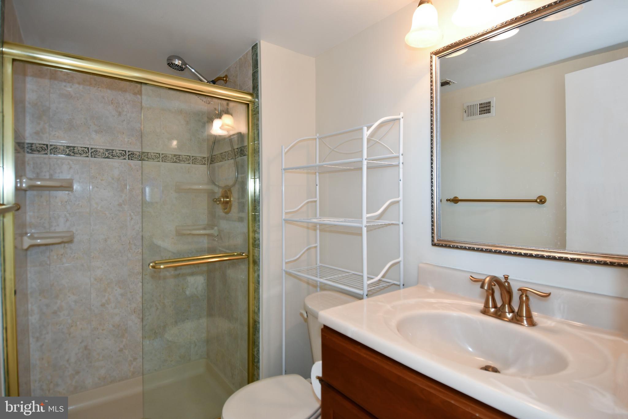 AMERICANA CENTRE - Residential