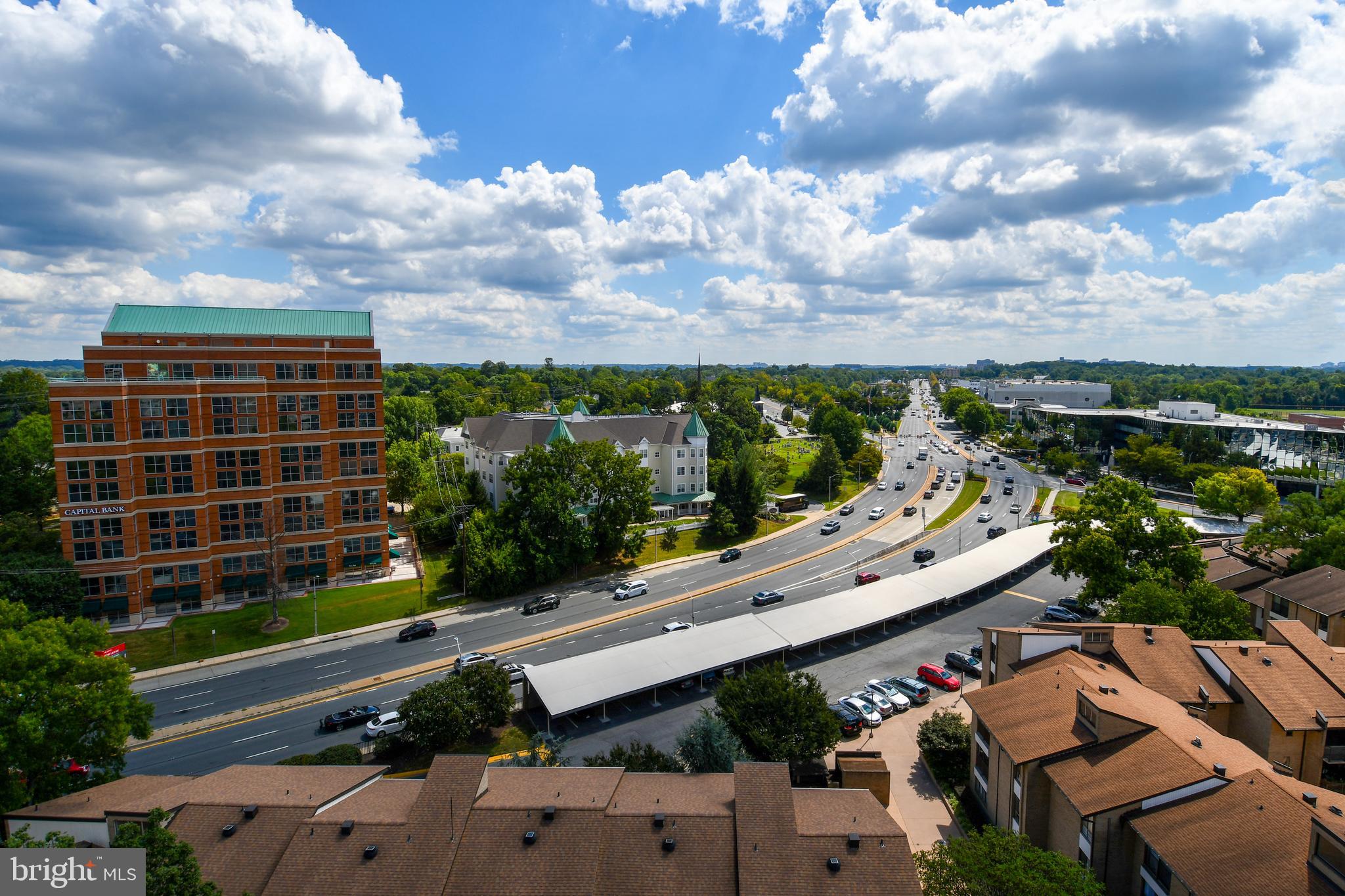 AMERICANA CENTRE - Residential
