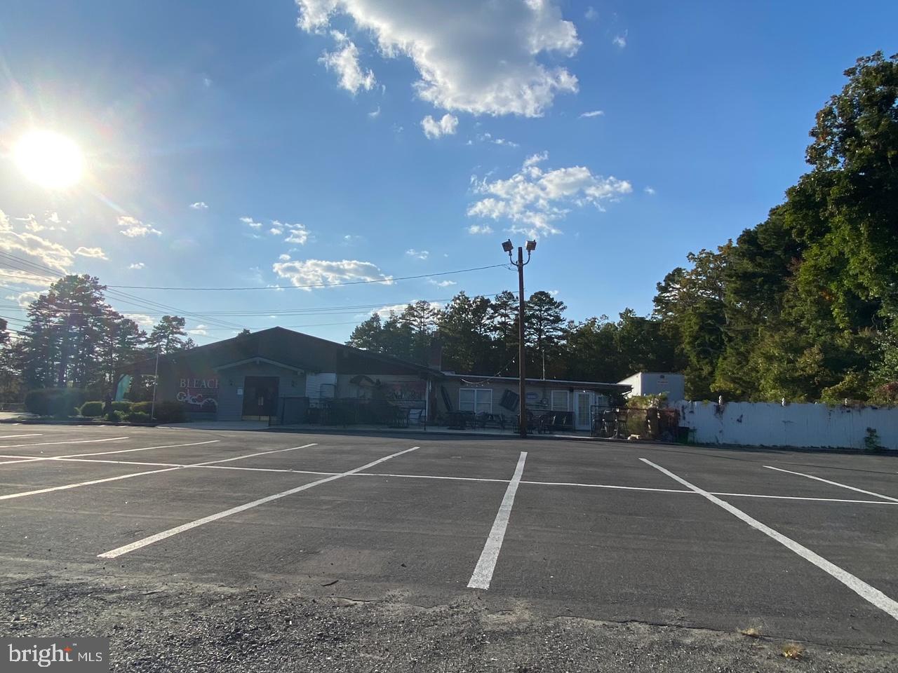 40 E BLACK HORSE PIKE