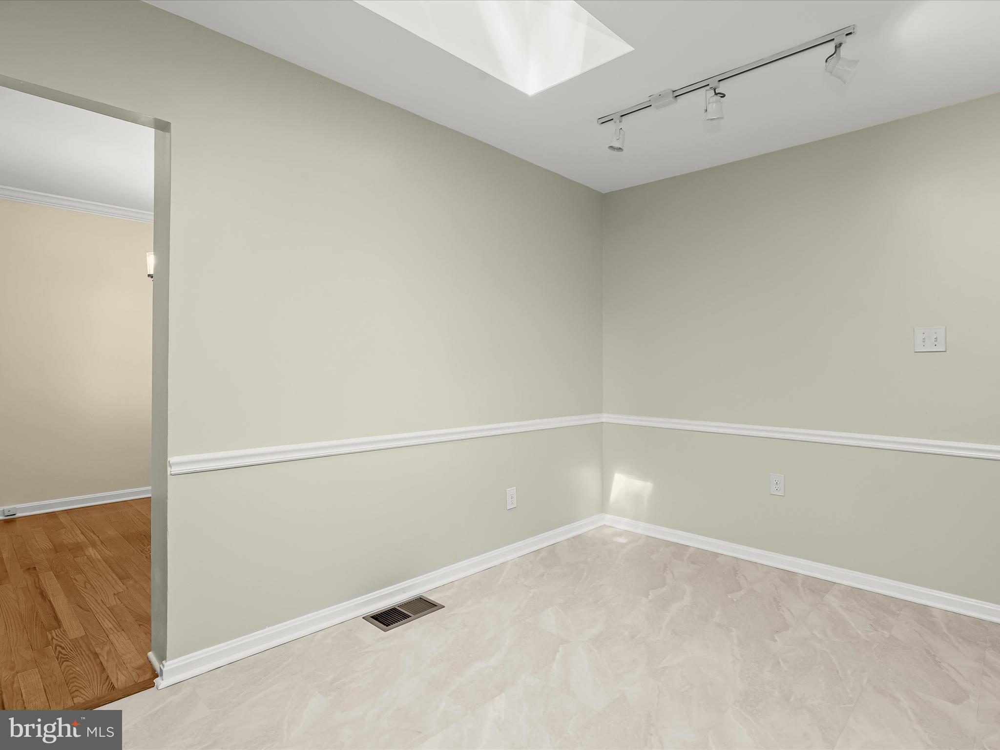 WOODMARK - Residential