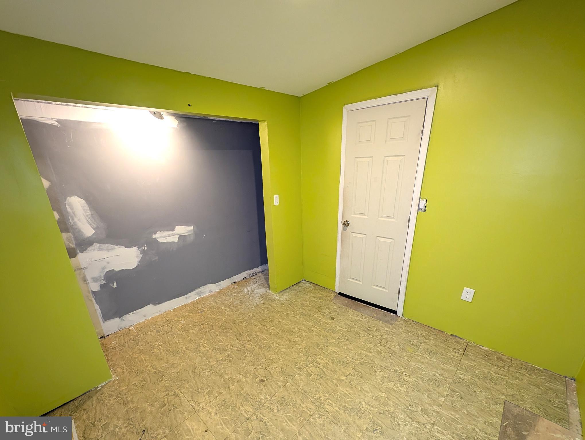 WATERS EDGE - Residential