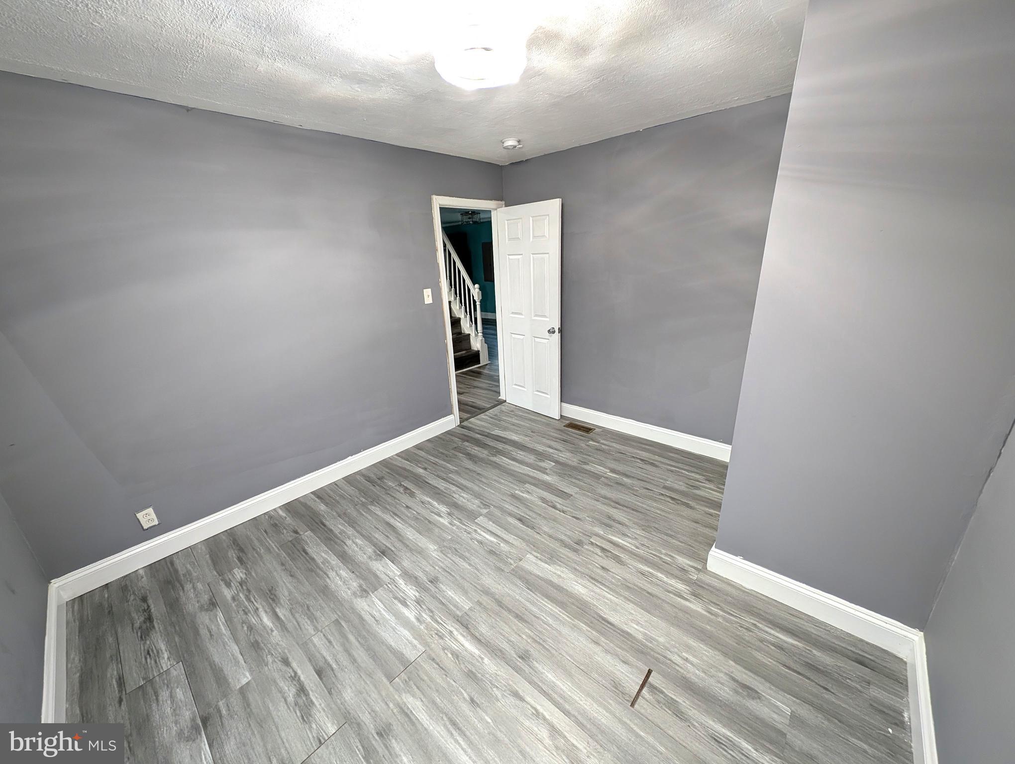 WATERS EDGE - Residential