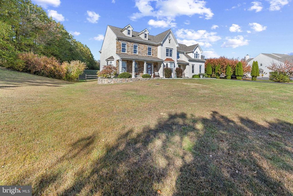 Photo of 25 Hastings Lane, SPRING CITY, PA 19475 (MLS # PACT2112690)